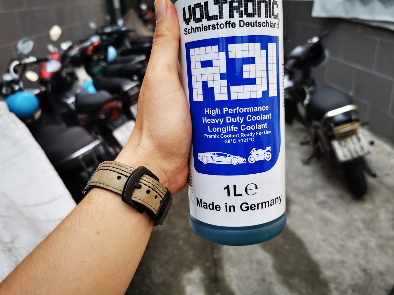 [HCM]Nước Làm Mát Máy Voltronic R31 Pha Sẵn 1L 121 độ sôi