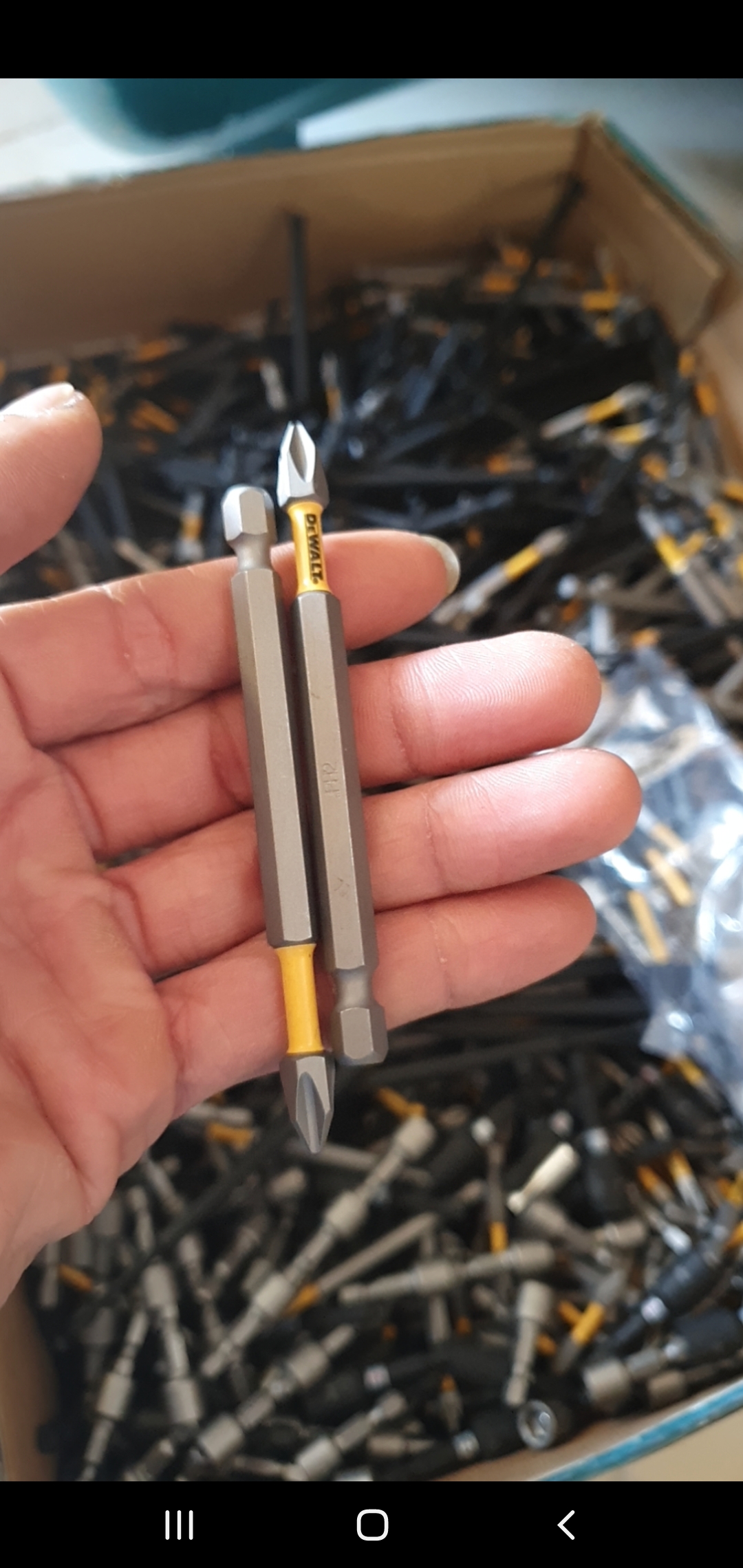 Mũi Vít Dewalt PH2 , dài 90mm có từ