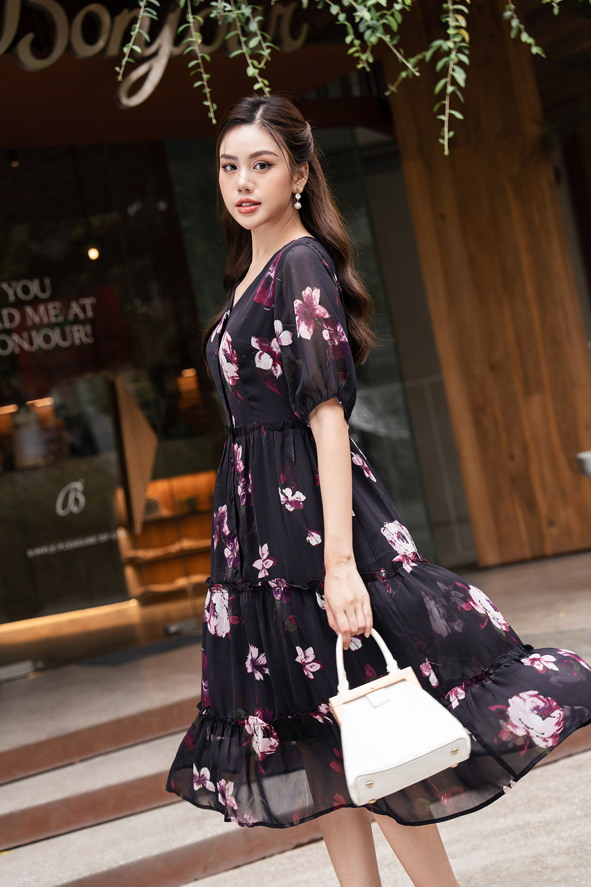 Đầm Maxi Lamer Cổ Tim Hoa L63M21H061