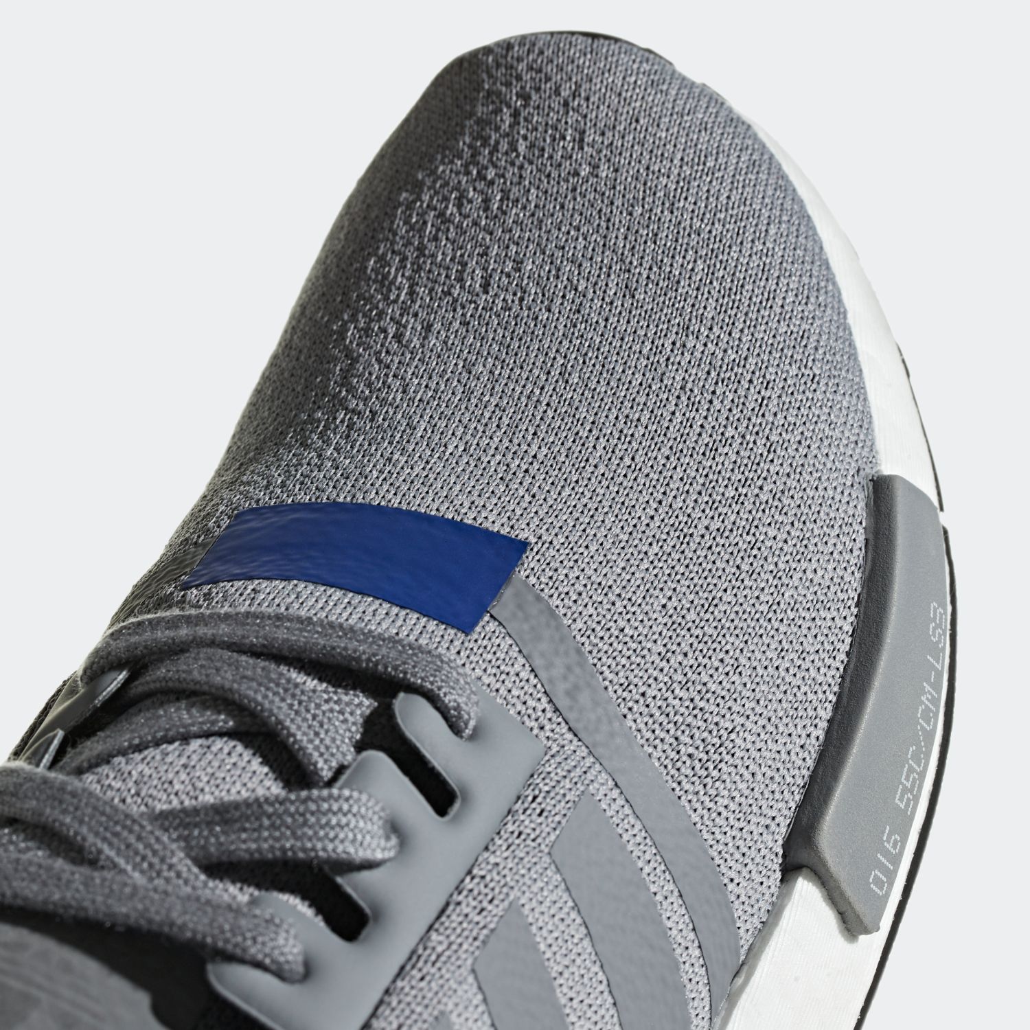 Giày thể thao Adidas NMD R1 BD7742