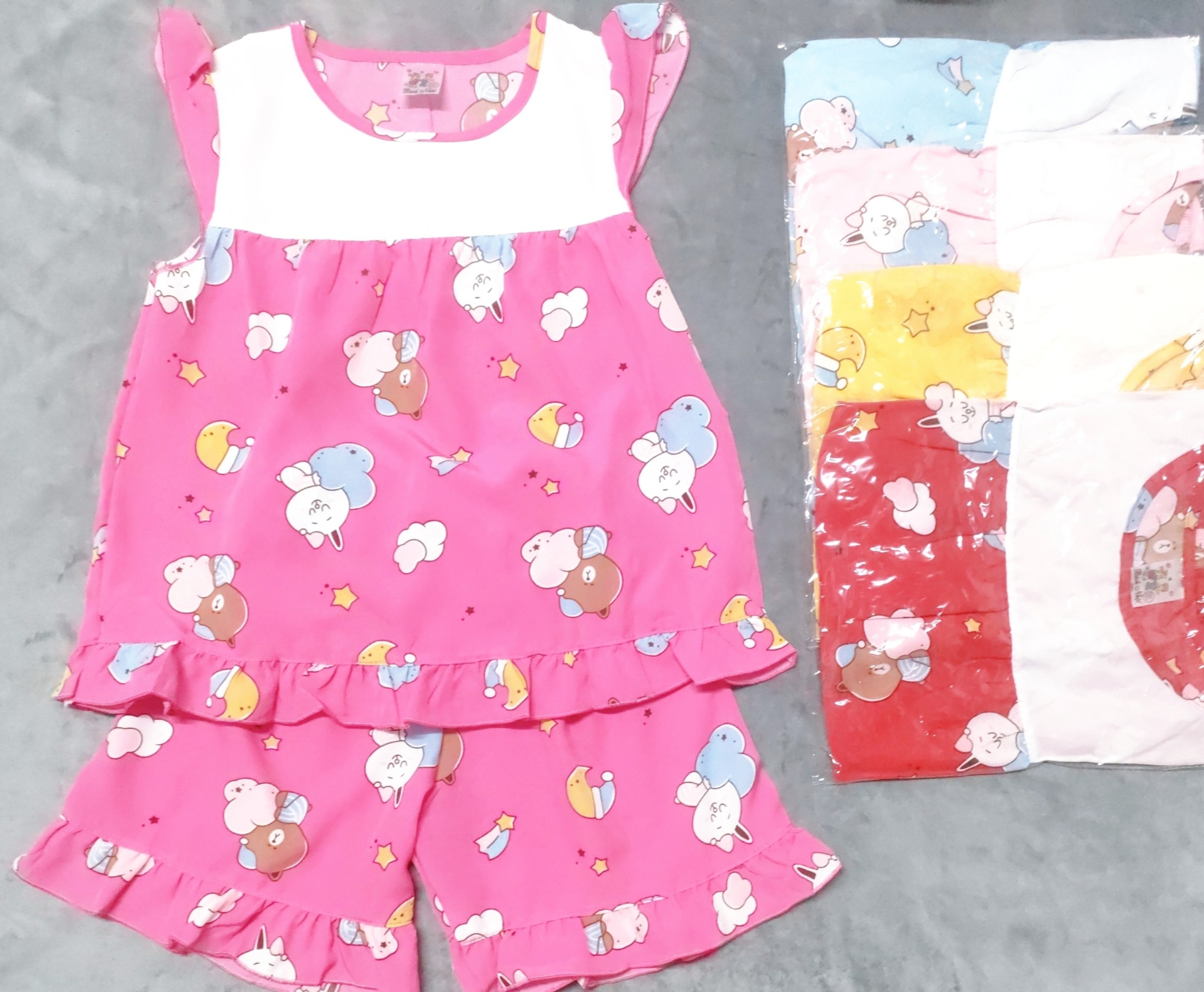 Bộ Lụa Cánh Tiên Bé  (18-22kg) ( giao màu ngẫu nhiên)