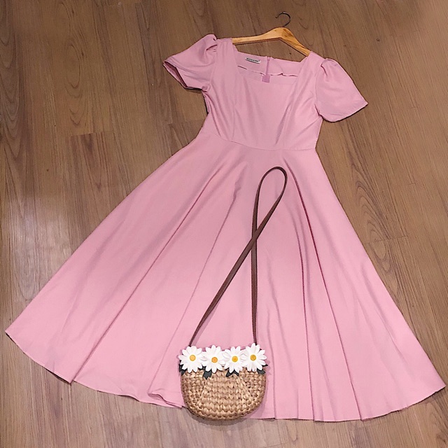 Đầm xoè cổ vuông 2 màu