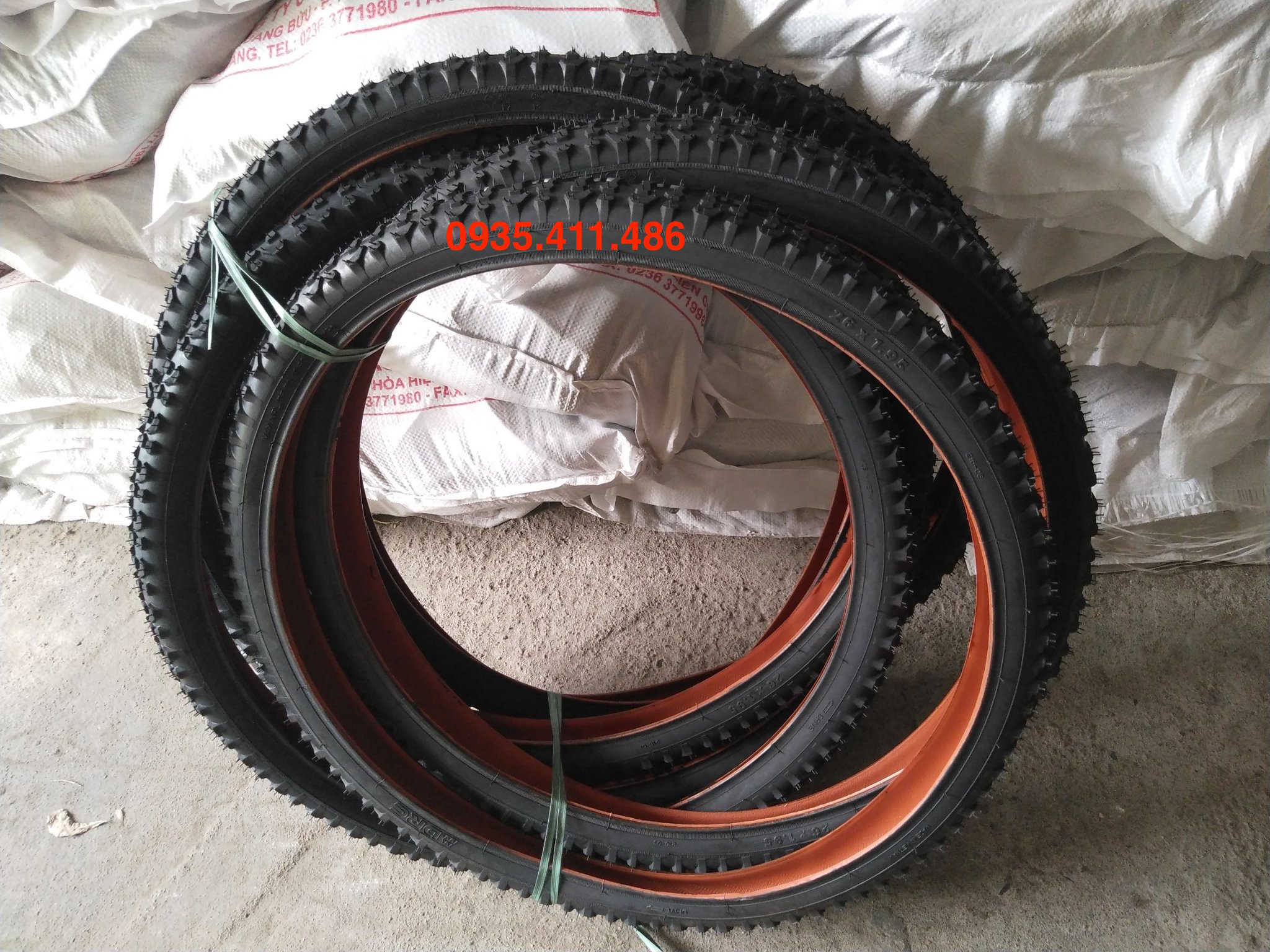 VỎ (LỐP) XE ĐẠP DRC 26 195