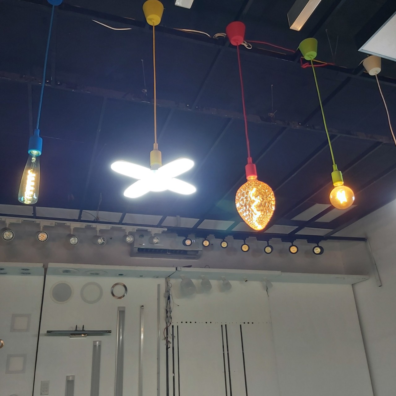 Bóng đèn led 45W, 60W cánh quạt siêu sáng