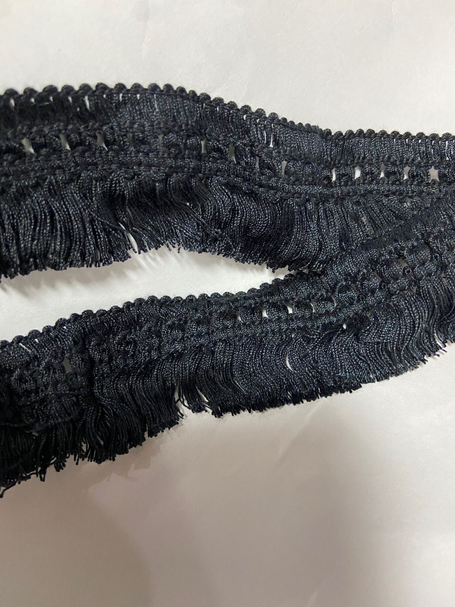 2m ren viền tua rua side 4cm màu đen
