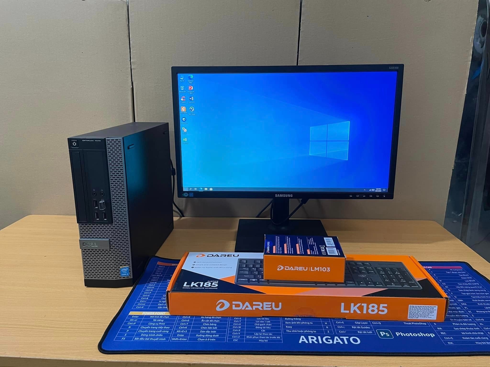 Màn hình cũ samsung 22inch xoay dọc 90 độ, Độ phân giải FULL HD 1920 x 1080. Hàng Thanh lý văn phòng siêu đẹp