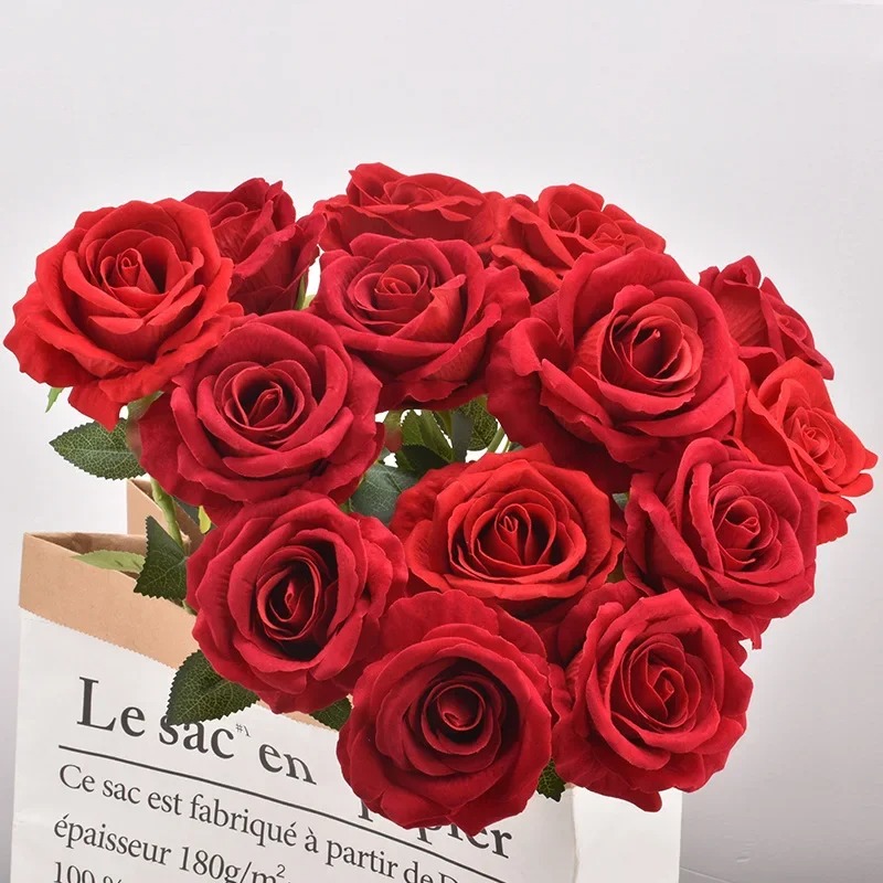 Hoa hồng nhung giả - Cành dài 60cm - Chất liệu lụa phủ cao su vô cùng thật