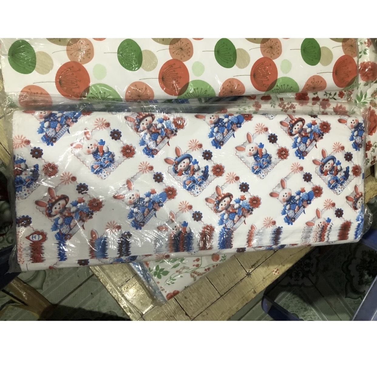 100 Tờ Giấy Bọc Quà 50x50cm