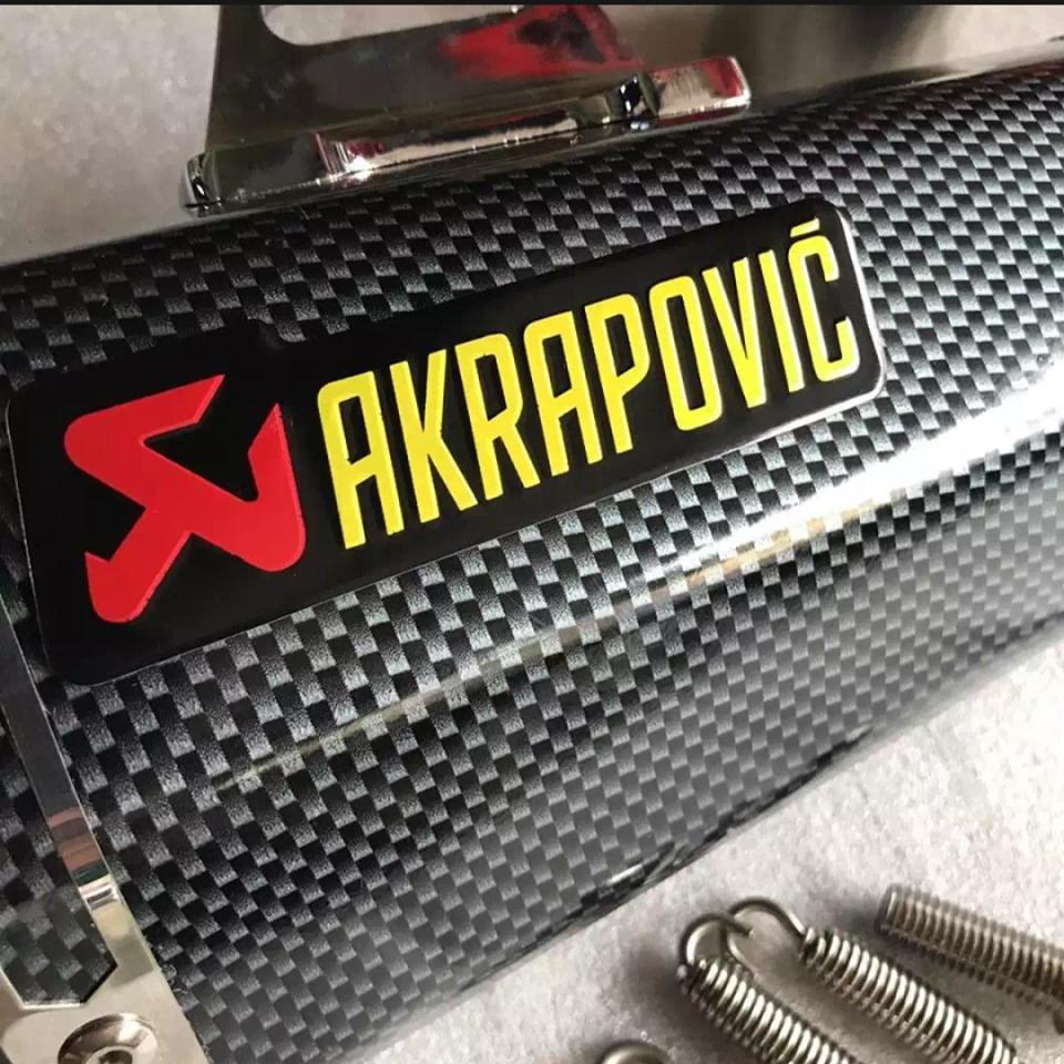 (HÀNG MỚI VỀ) Pô Akrapovic cacbon nhập