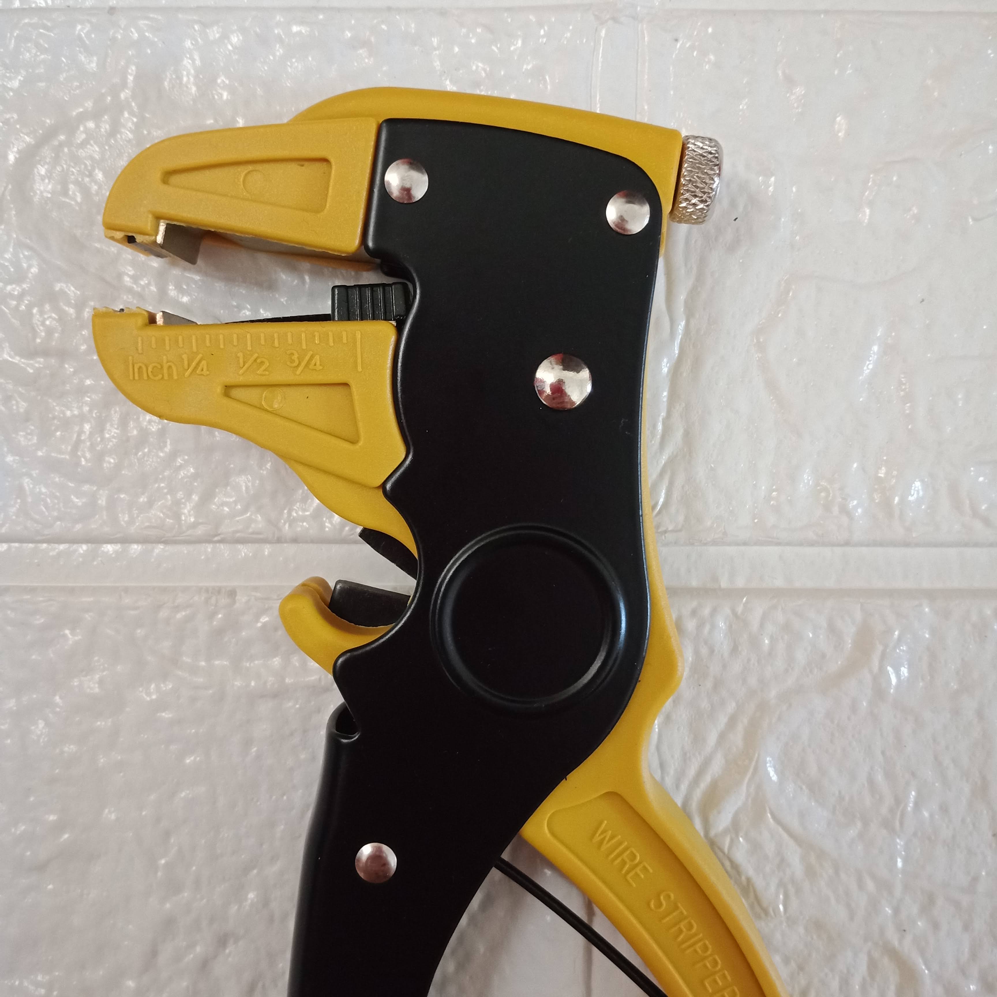 Crimped Nose Wire Stripping Pliers