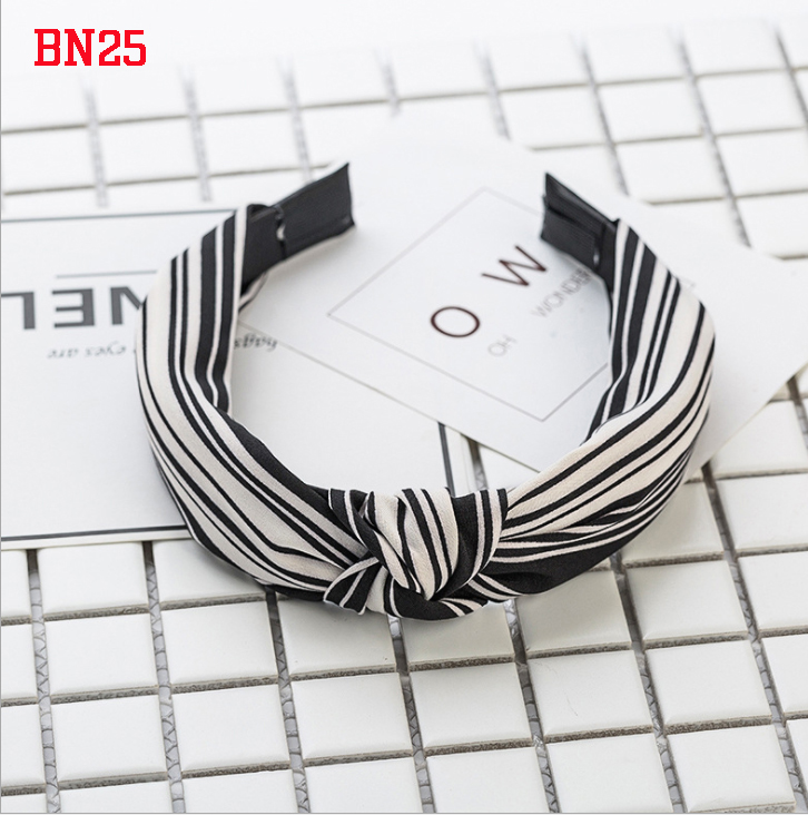 Bờm cài tóc nữ  bản to kẻ xanh trắng (BN25-A)
