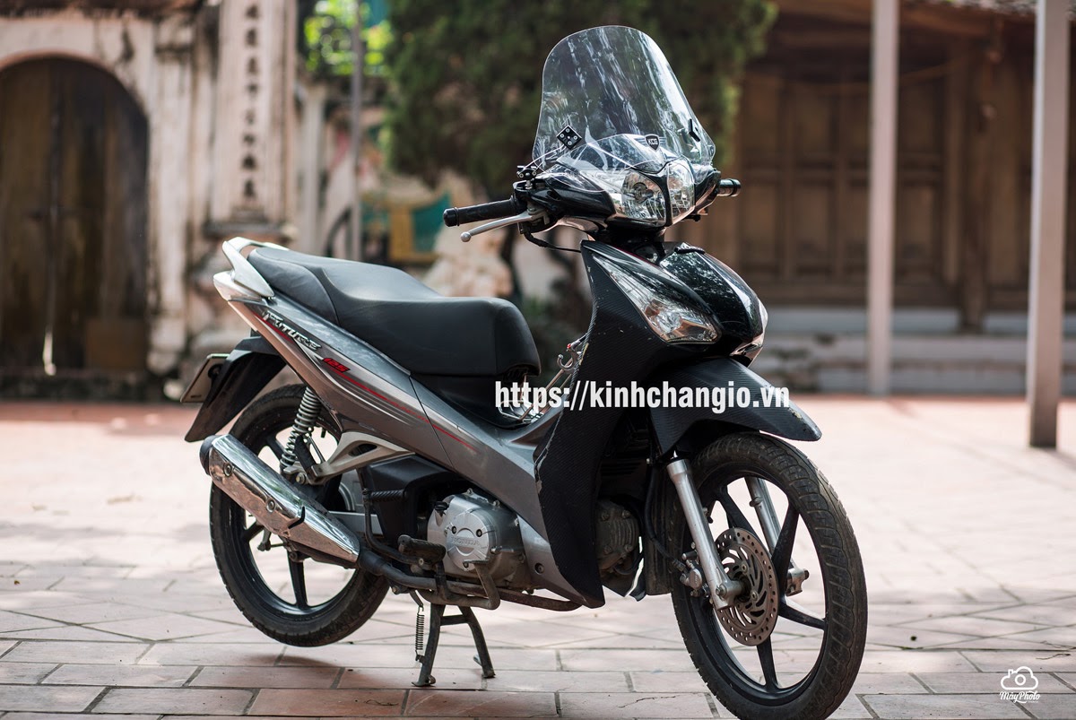 Kính Chắn Gió Xe FUTURE - KC100FT