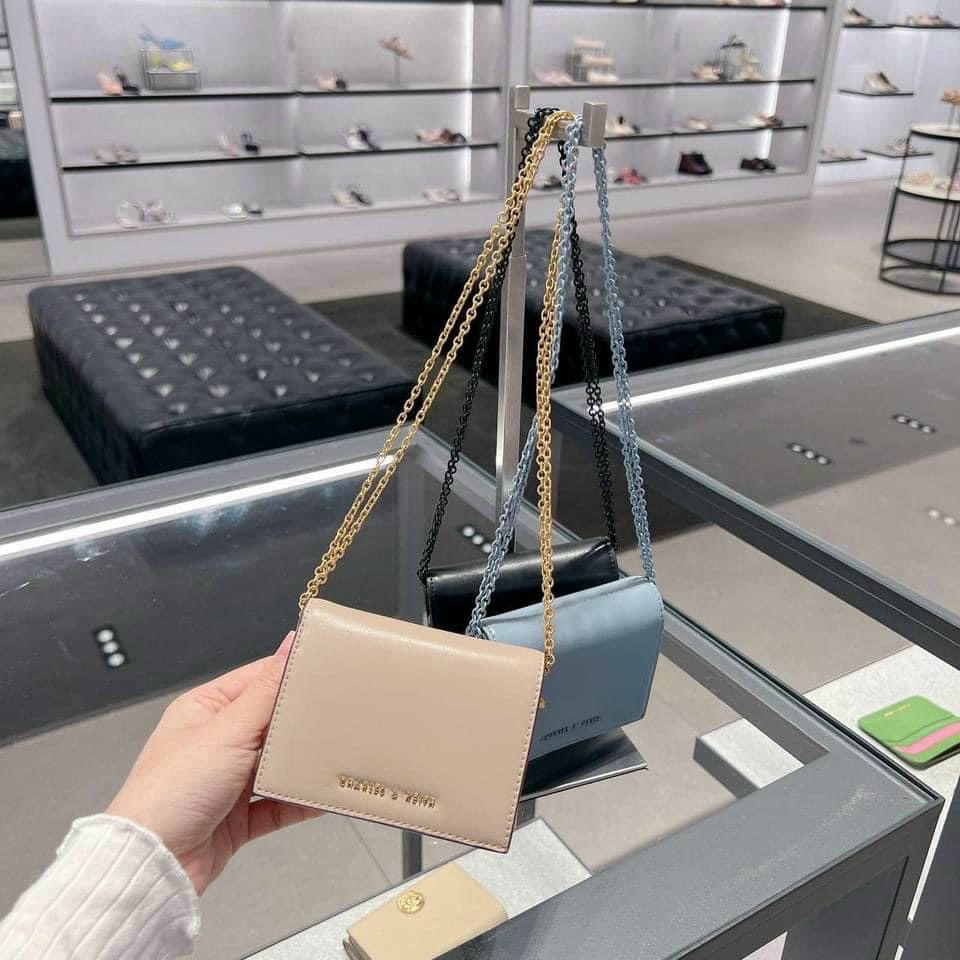 [FULL BOX TAG] Ví Charles & Keith card holder dây xích đeo chéo