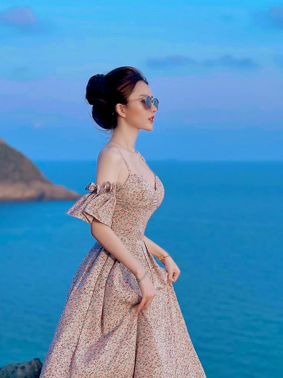 Đầm xòe hai dây tay bèo có mút ngực đầm dự tiệc