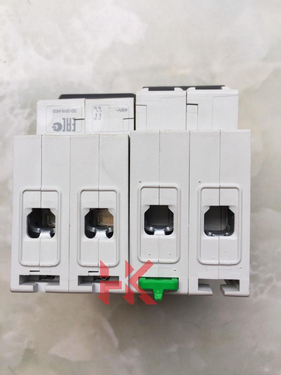 1 CB Schneider 40A M.E HOÀNG KHANG