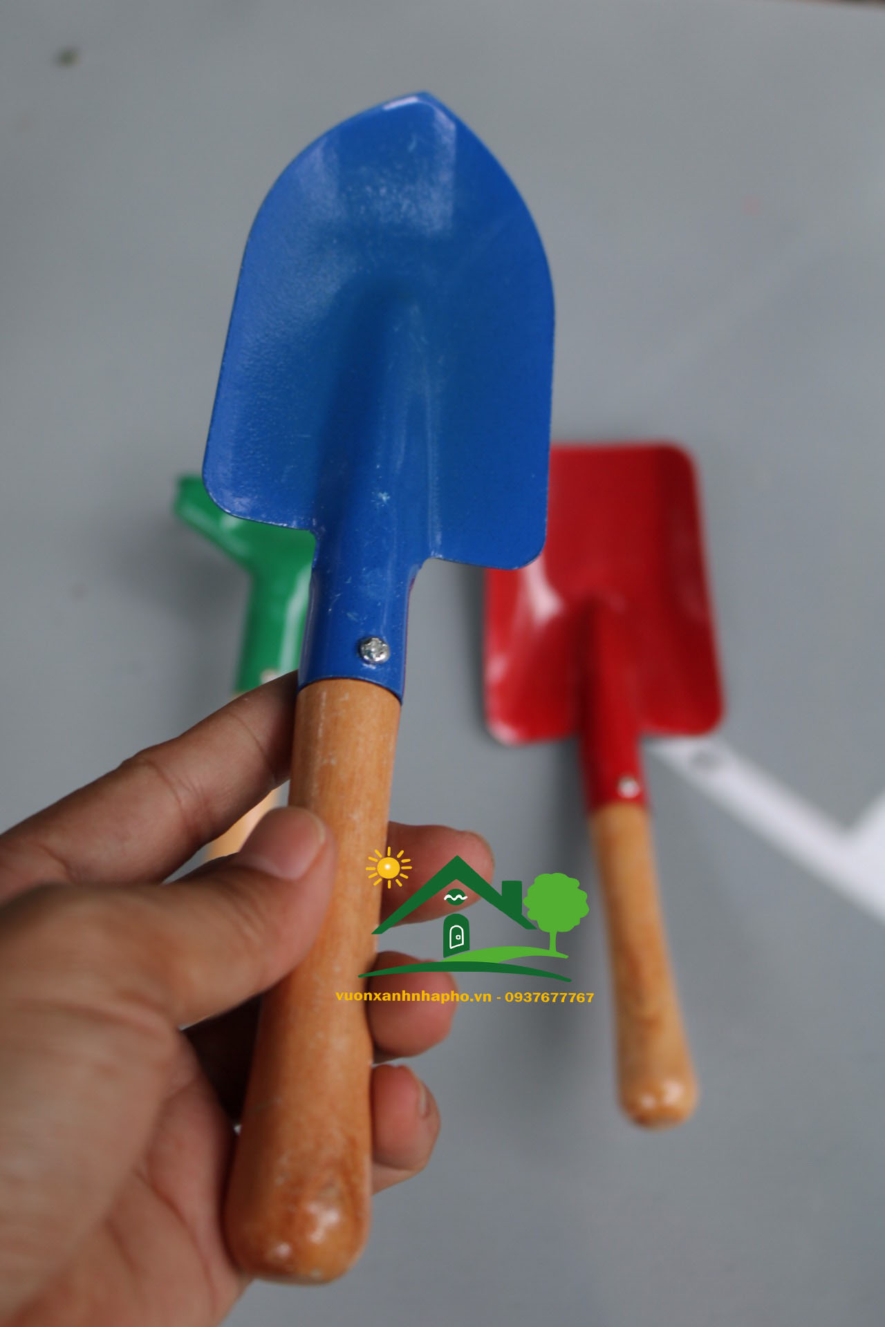 Bộ cuốc xẻng 3 màu làm vườn size trung