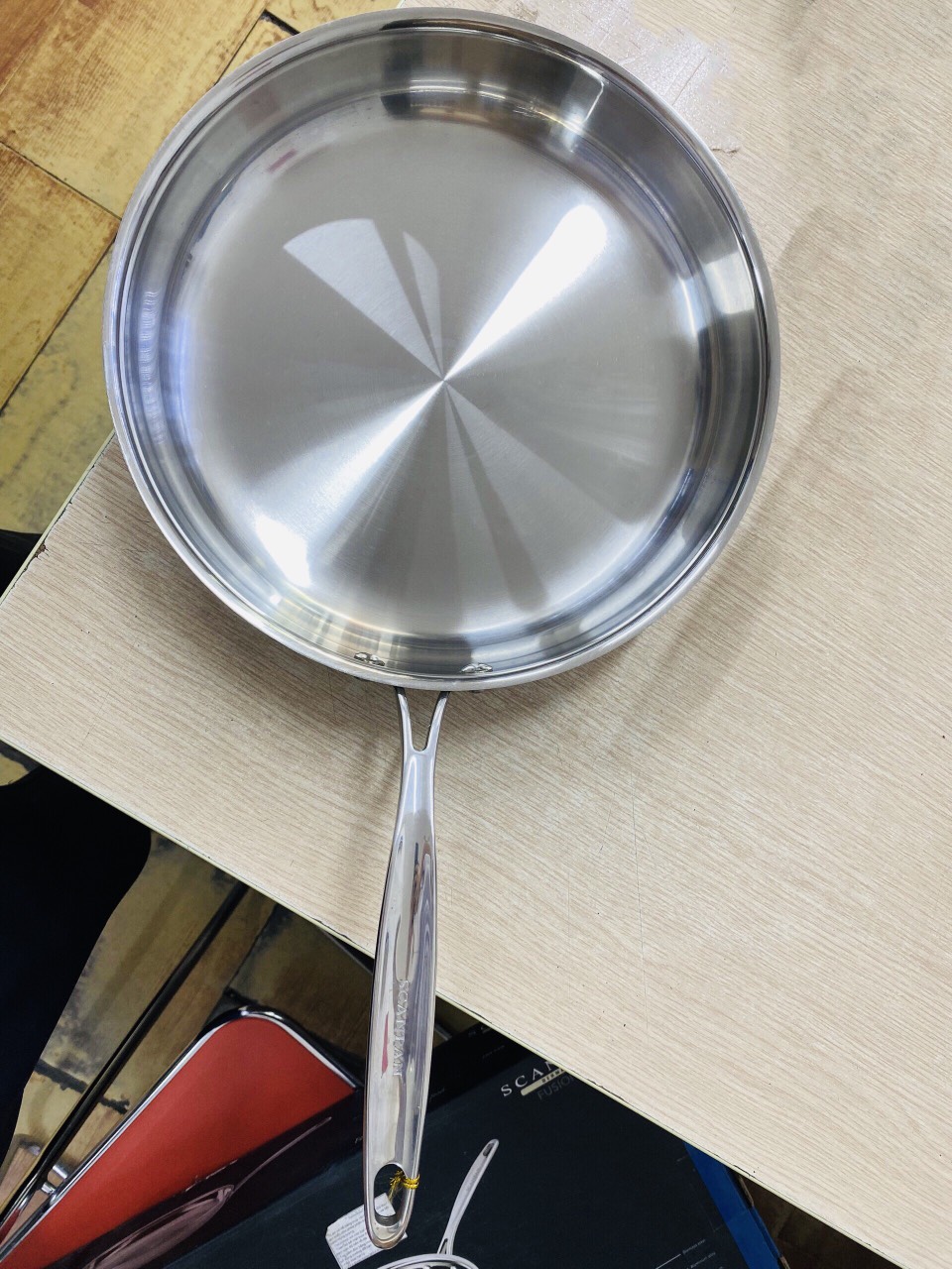 Chảo inox Scanpan Fusion 20/24/26/28/32cm dùng cho mọi loại bếp, đúc liền 5 lớp truyền nhiệt nhanh và đều, an toàn trong máy rửa bát - 74002000/24/26/28/32  khả năng chịu nhiệt phù hợp với nhiều loại bếp