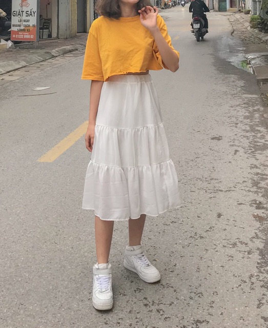 Chân váy vintage 2 màu trắng đen ( hình shop tự chụp )
