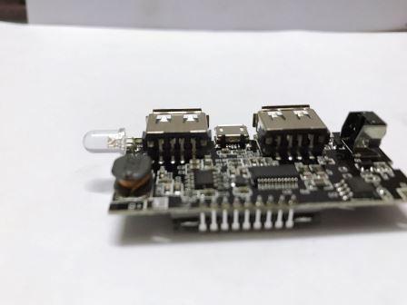 Mạch sạc dự phòng có màn hình LCD