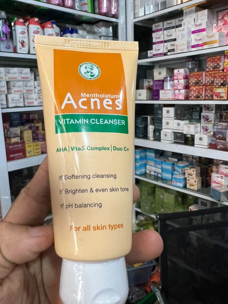 Kem rửa mặt Vitamin Acnes Vitamin Cleanser 100gr