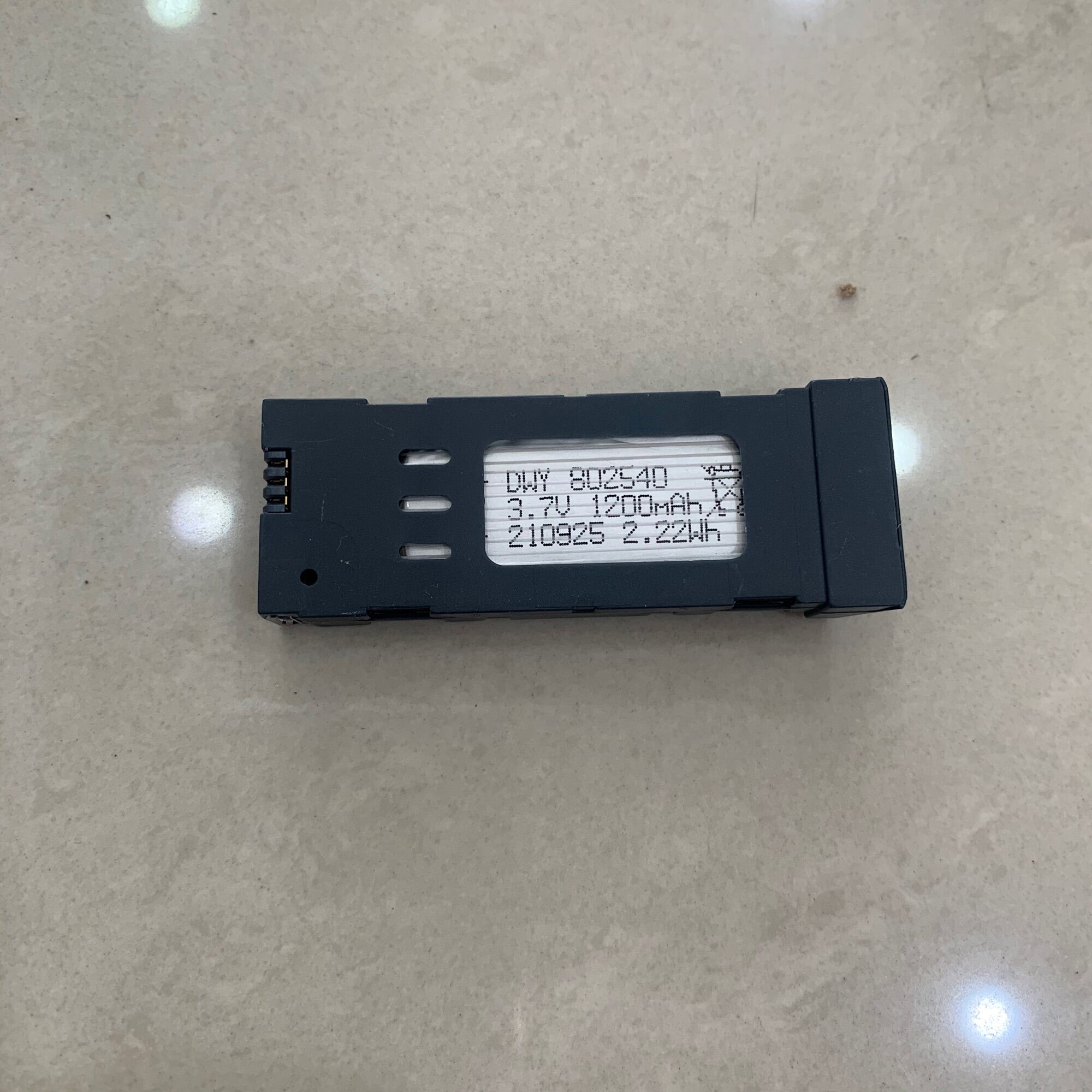 Pin 1800mah cho máy bay FlyCam E58, E88, P5, L900