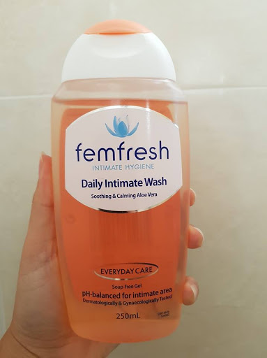 Dung dịch vệ sinh phụ nữ Femfresh 250ml