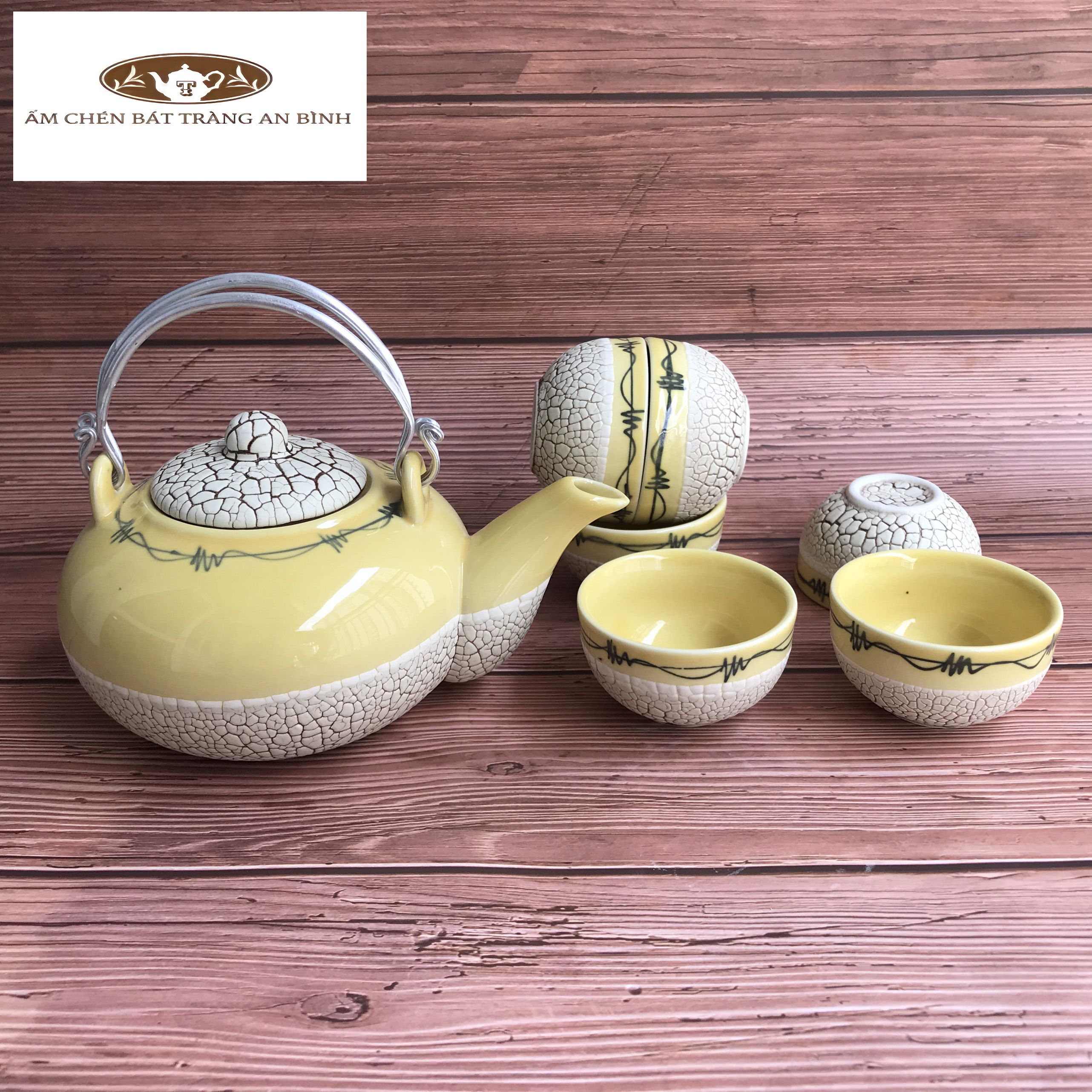 Bộ ấm chén gốm sứ Bát Tràng men Rạn Vàng Tròn
