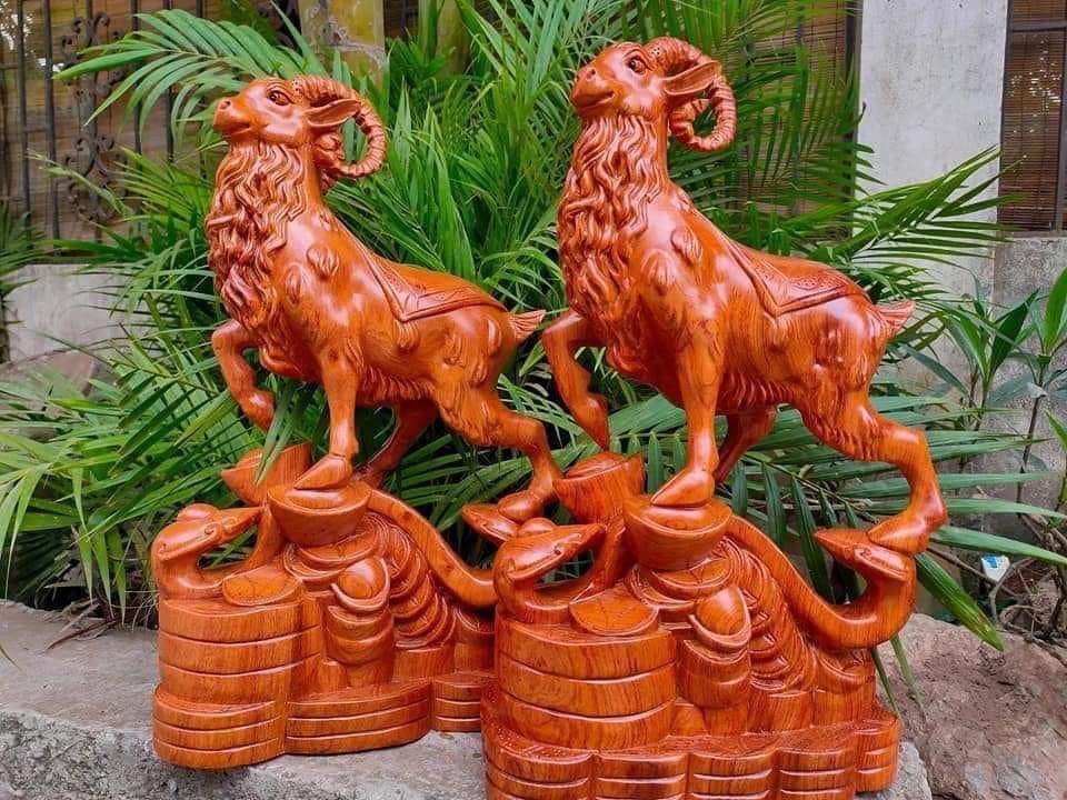 Tượng con dê gỗ hương đá kích thước cao 20cm- 30cm- 40cm- 50cm