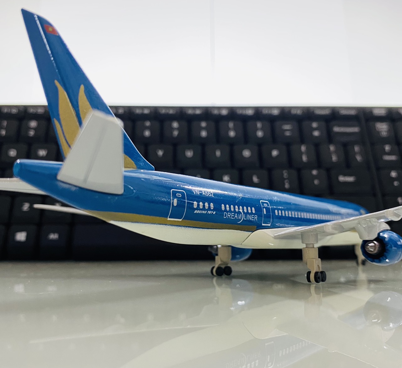 Mô hình máy bay VN airline