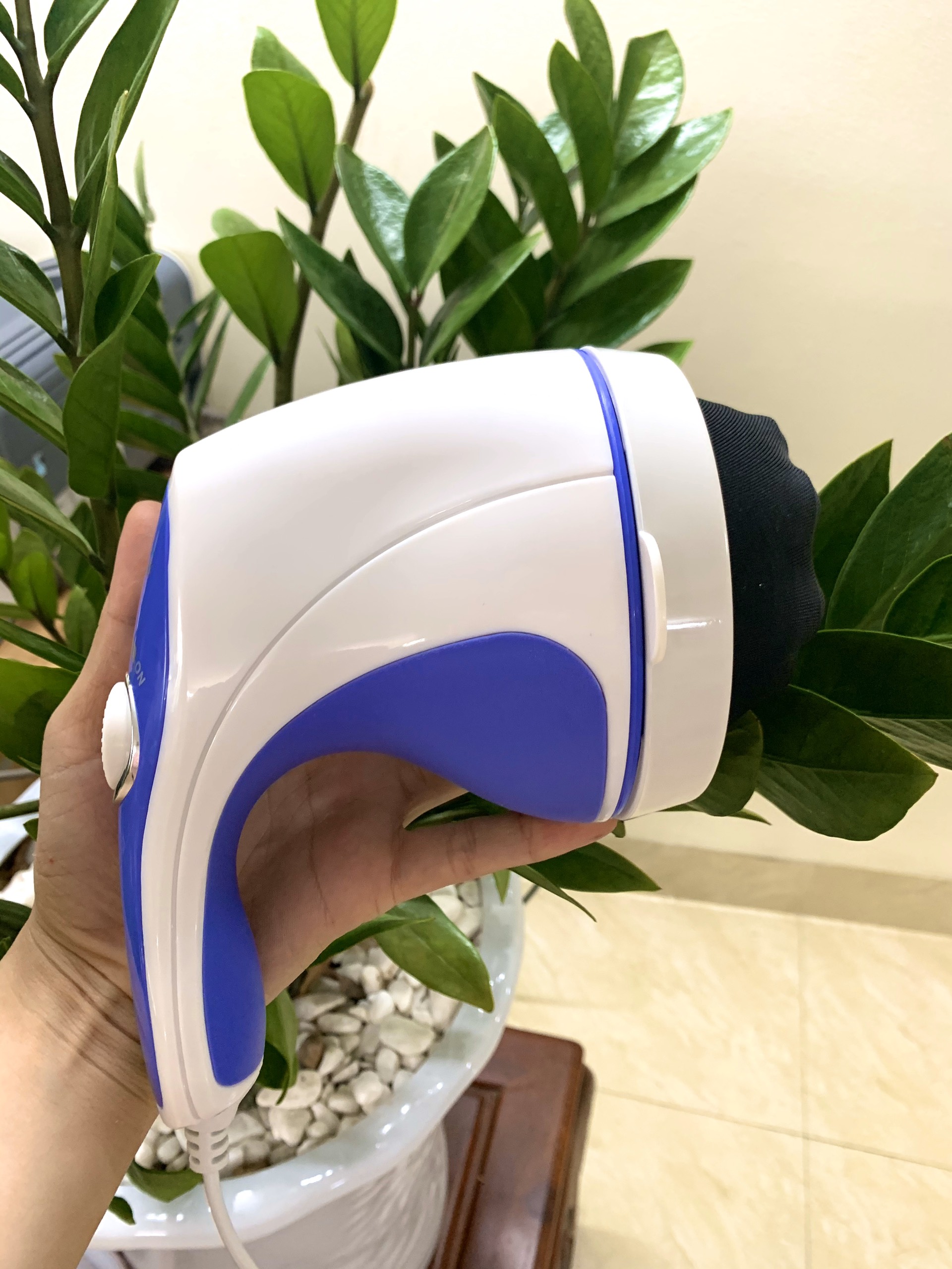 Máy massage cầm tay Relax Spin Tone A781 - Máy massage tại nhà,tiện ích,bền