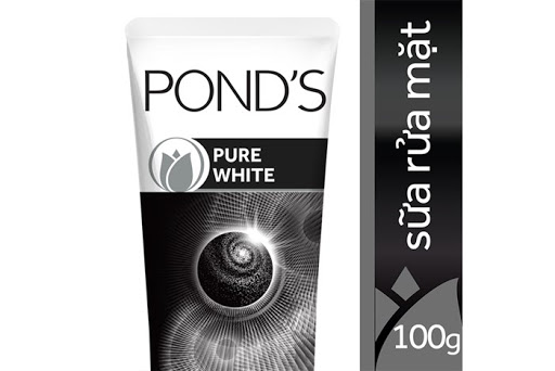 SỬA RỬA MẶT POND'S NGỌC TRAI ĐEN TRẮNG DA