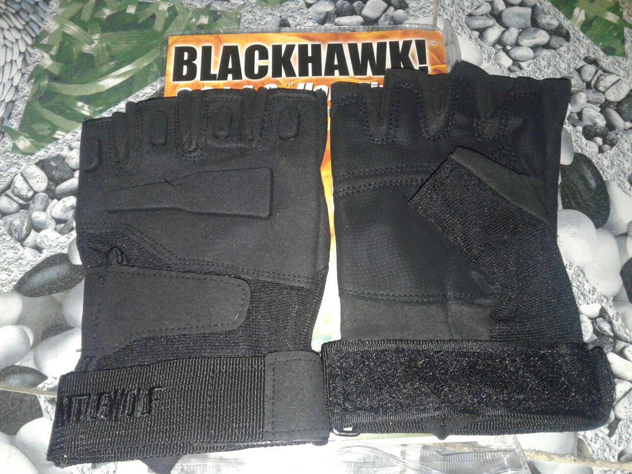 Găng Tay Chiến Thuật Black Hawk / Battle Wolf Cụt Ngón (3 màu/3 Size)