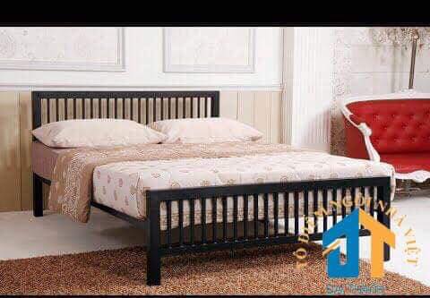 Giường sắt mỹ nghệ 1m6x2m Hà Nội