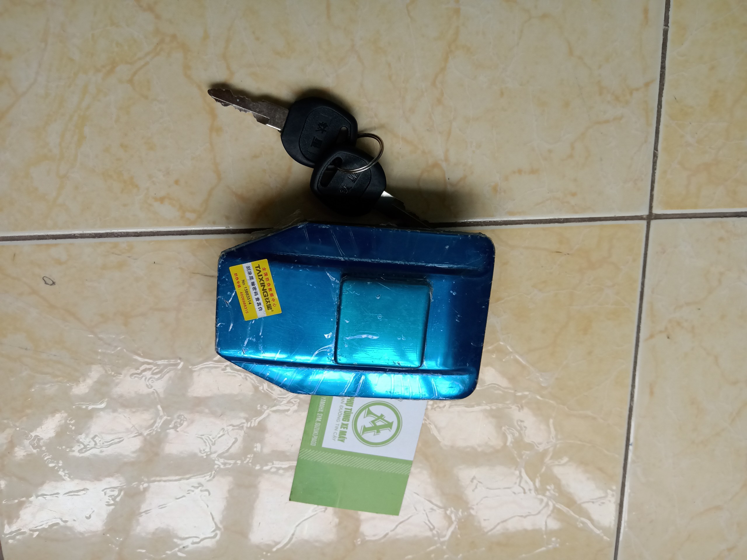 Nắp Vuông bình xăng xe ba bánh ( xe Lôi )