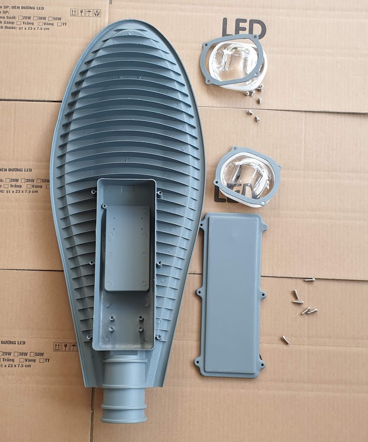 Vỏ linh kiện đèn đường led 100W