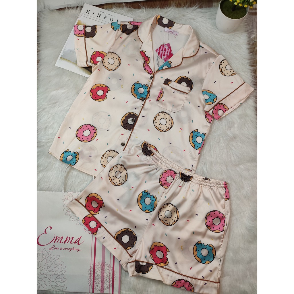 Bộ Mặc Nhà Lụa Pyjama Áo Ngắn Tay, Quần Đùi Emma EHSLU.21.042.08