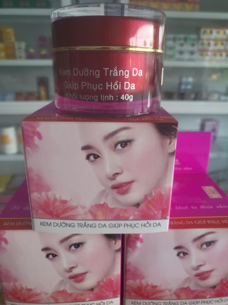 KEM DƯỠNG TRẮNG DA GIÚP PHỤC HỒI DA 40G NICE NESTS