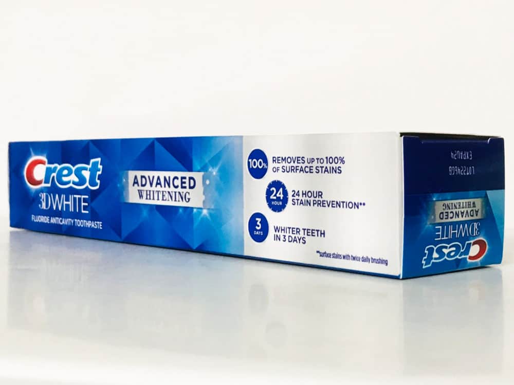 Kem đánh răng Crest 3D White Advanced Whitening 147g - [MỸ]