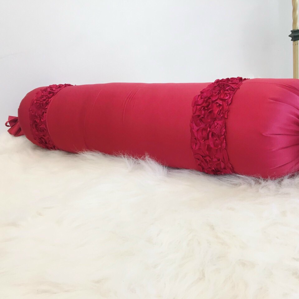 Vỏ gối ôm lụa kích thước 70x110