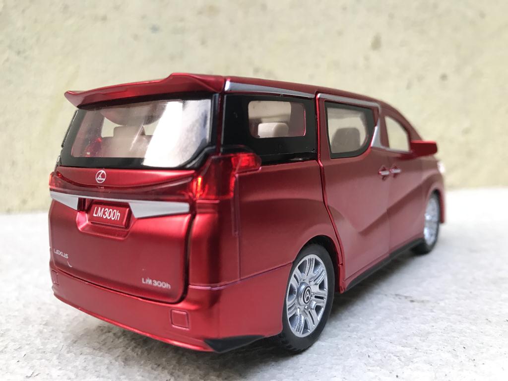 Mô hình xe ô tô LEXUS LM300 - 1:32