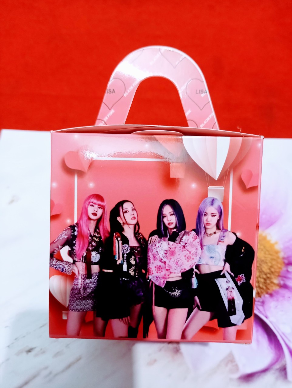 Vỏ hộp dùng để đựng quà BACKPINK