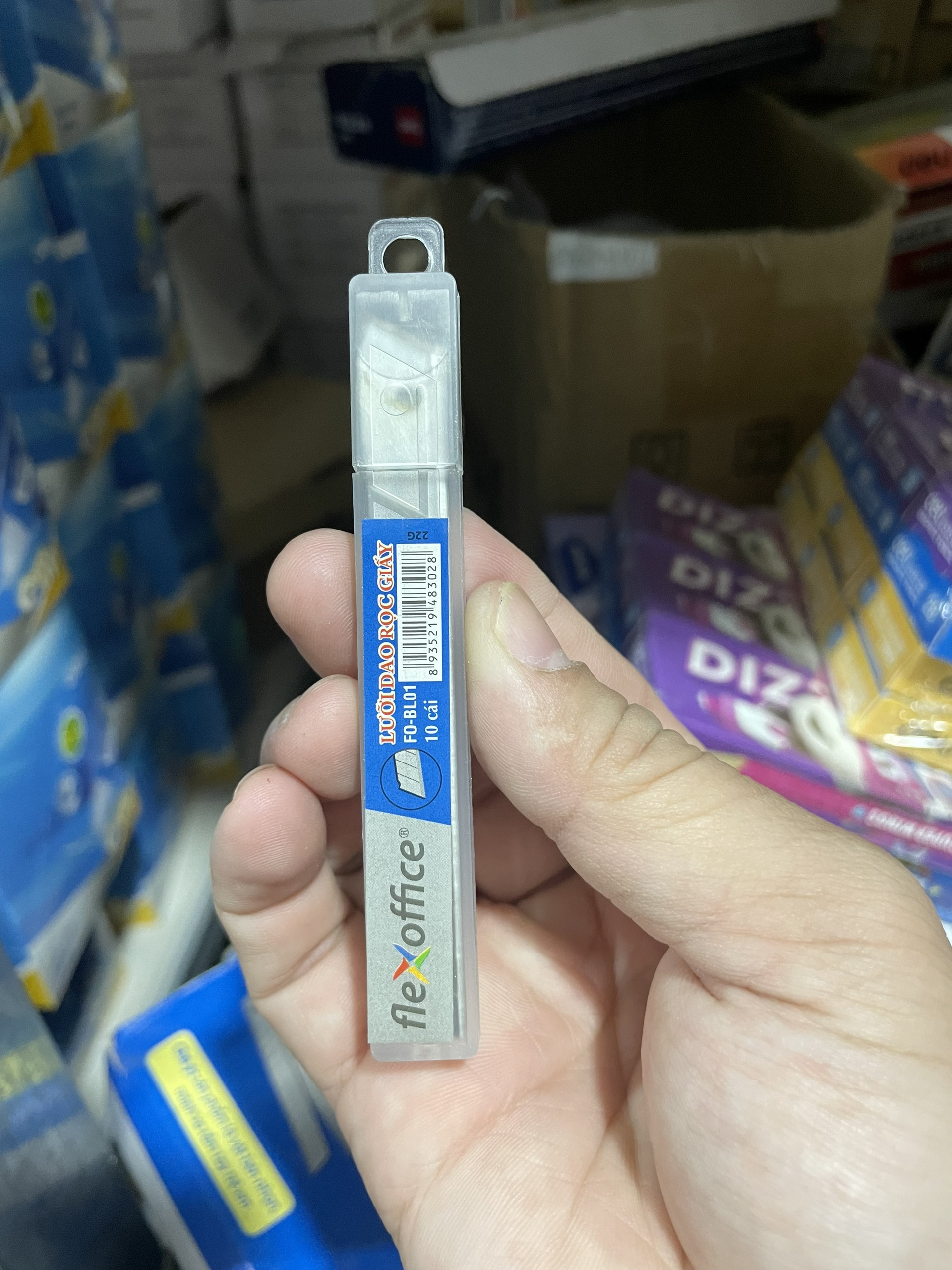 (1 Hộp) Lưỡi dao rọc giấy nhỏ 9mm  Flexoffice Thiên Long FO-BL01