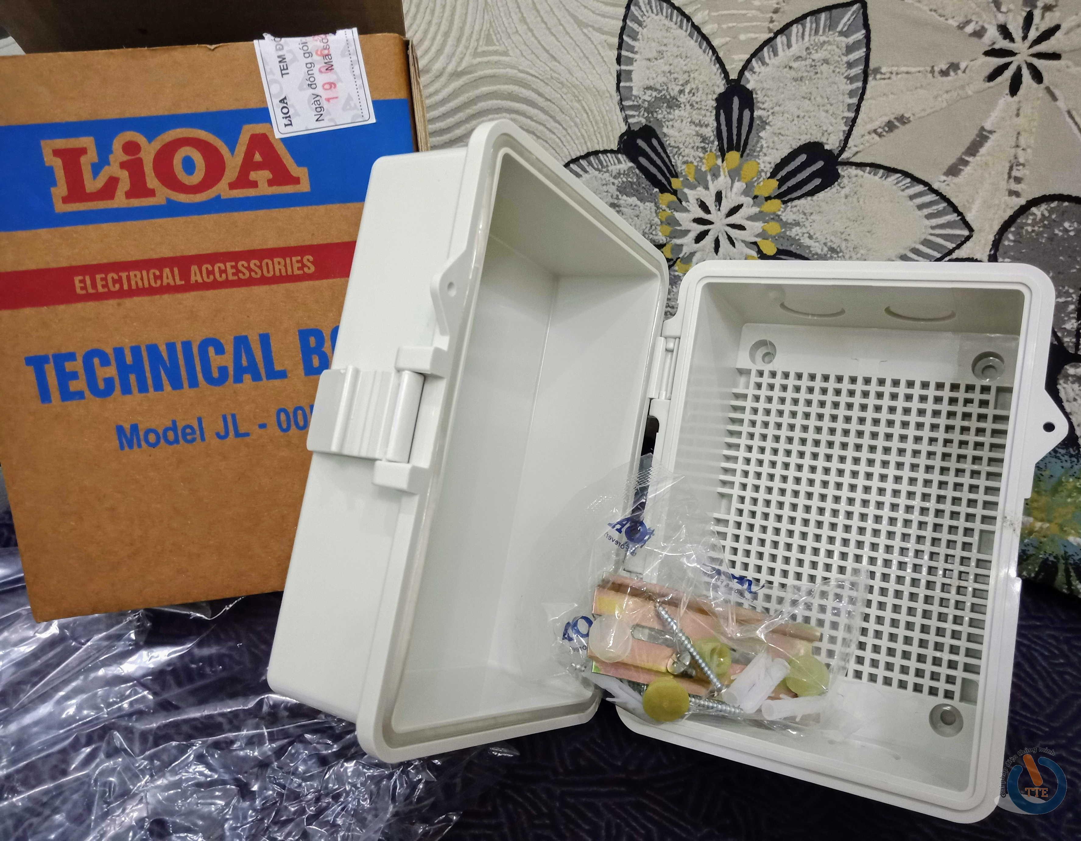 Hộp kỹ thuật (tủ điện) LiOA JL-00C và JL-00B chất liệu nhựa cao cấp chống cháy - Hàng chính hãng