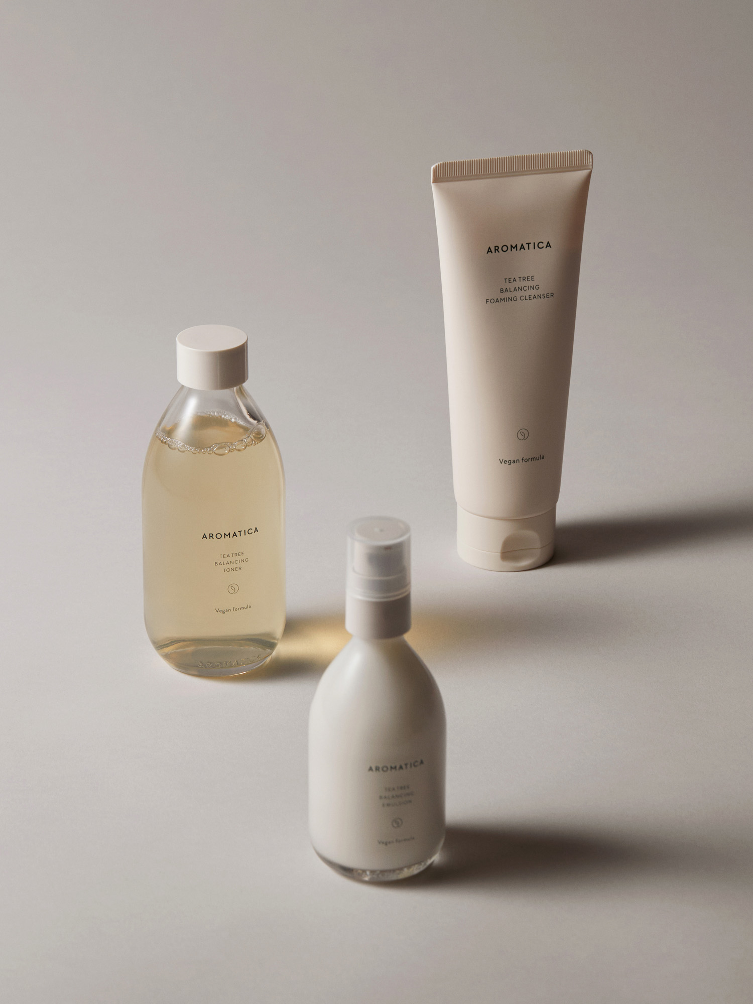 Aromatica Tea Tree Balancing Foaming Cleanser 180ml