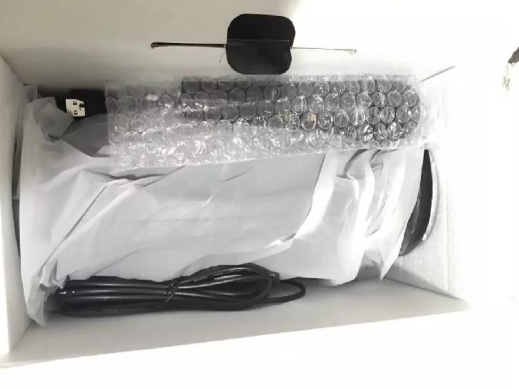 LOA BLUETOOTH Hát Karaoke Cực chất ( Tặng míc hát , Dây sạc..).Pin sử dụng 8 Giờ