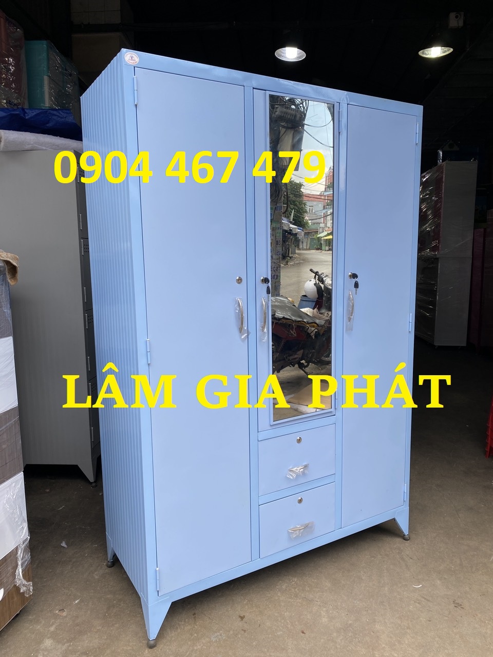 Tủ sắt sơn tĩnh điện cao cấp mới 1m2x1m8 3 cánh