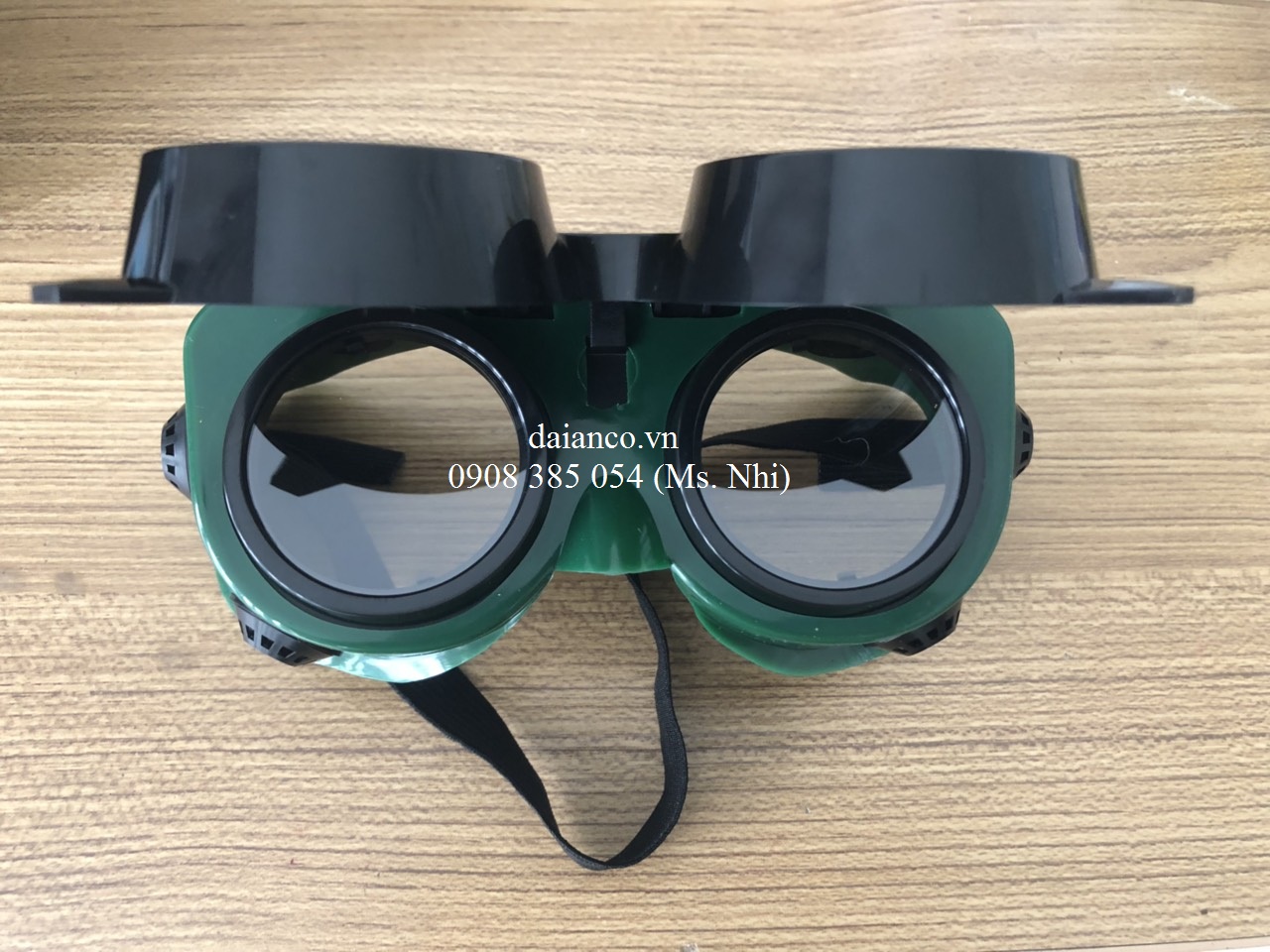 Giảm giá đặc biệt Kính thợ hàn Blue Eagle GW250 màu đen- Hình thật- Hàng Có Sẵn