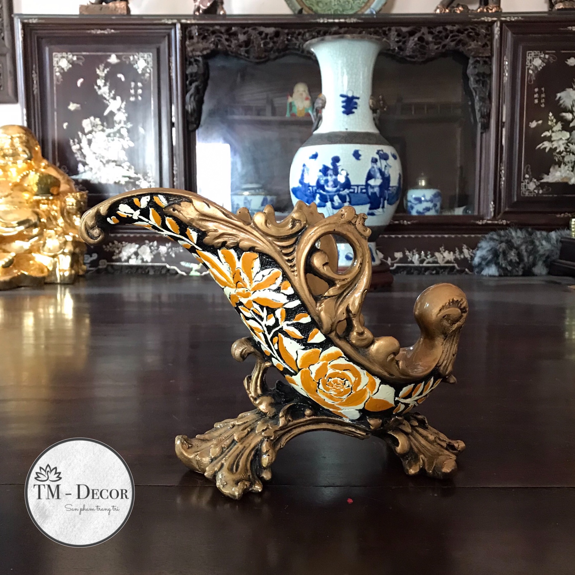 Kệ rượu vang phong cách châu âu