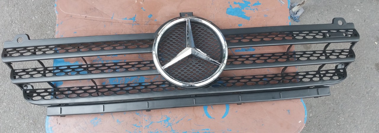 MẶT GALANG TRƯỚC XE MERCEDES SPRINTER 16 CHỖ