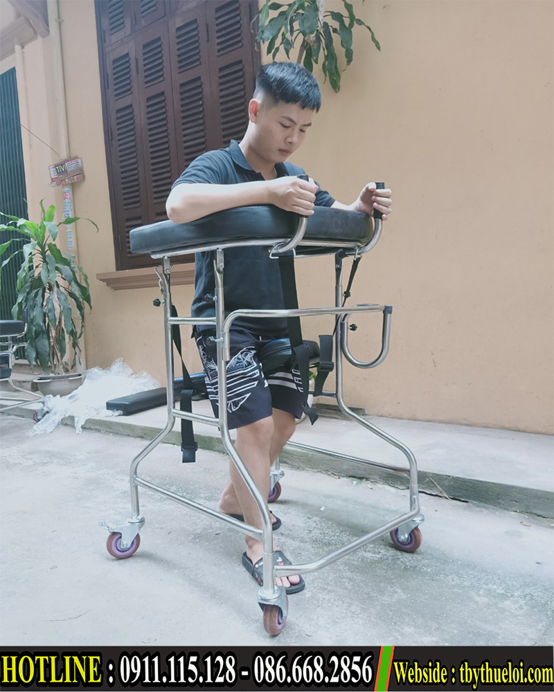 Xe tập đi cho người tai biến